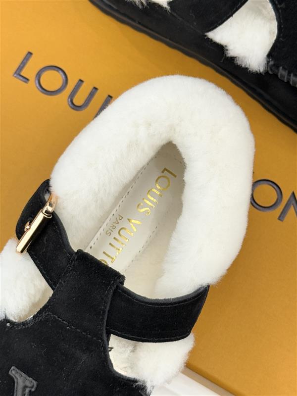 2025126113534974 310